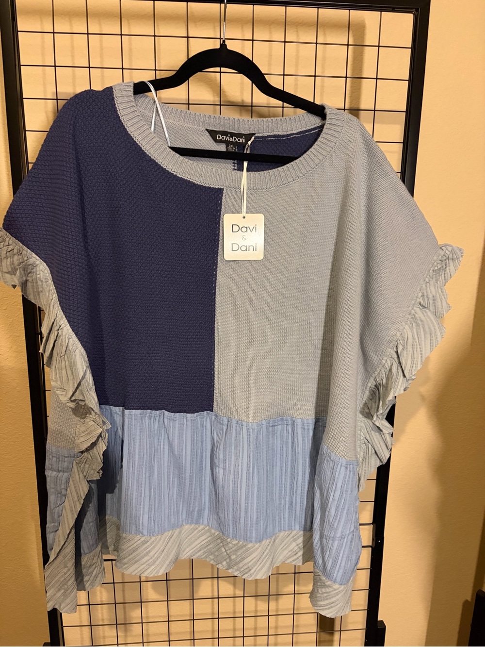 DAVI & DANI Two-Tone Navy and Light Blue Ruffle Sweater 2x Oversized